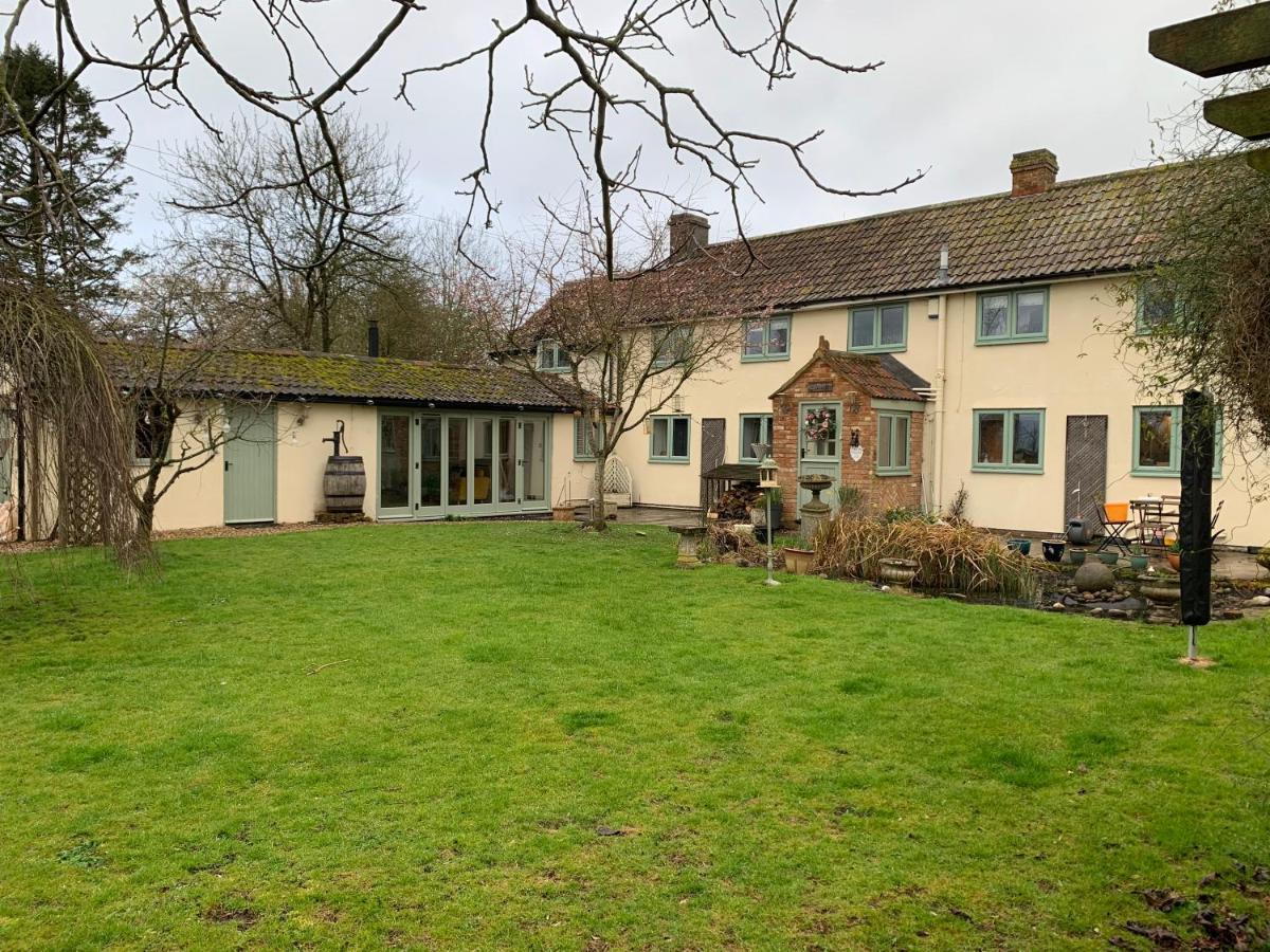 The Nest At Walnut Cottage Burrowbridge Esterno foto
