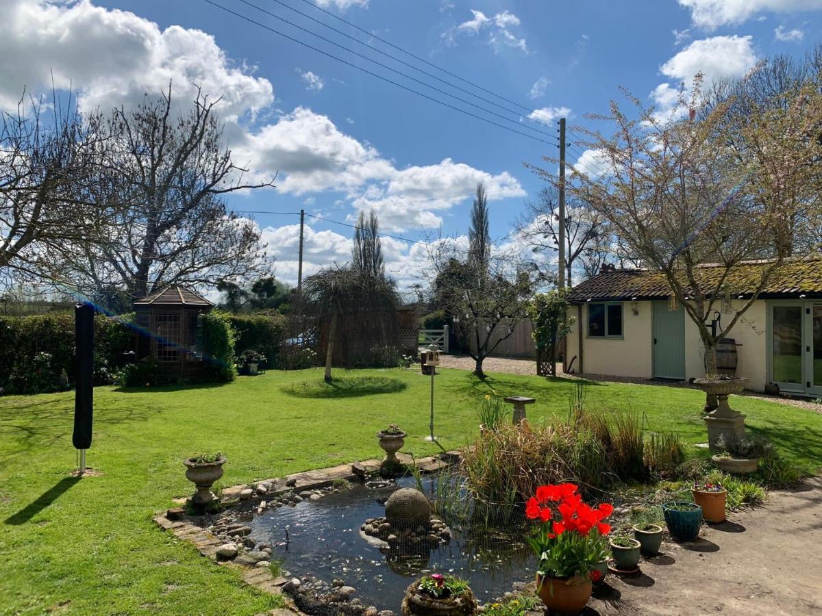 The Nest At Walnut Cottage Burrowbridge Esterno foto